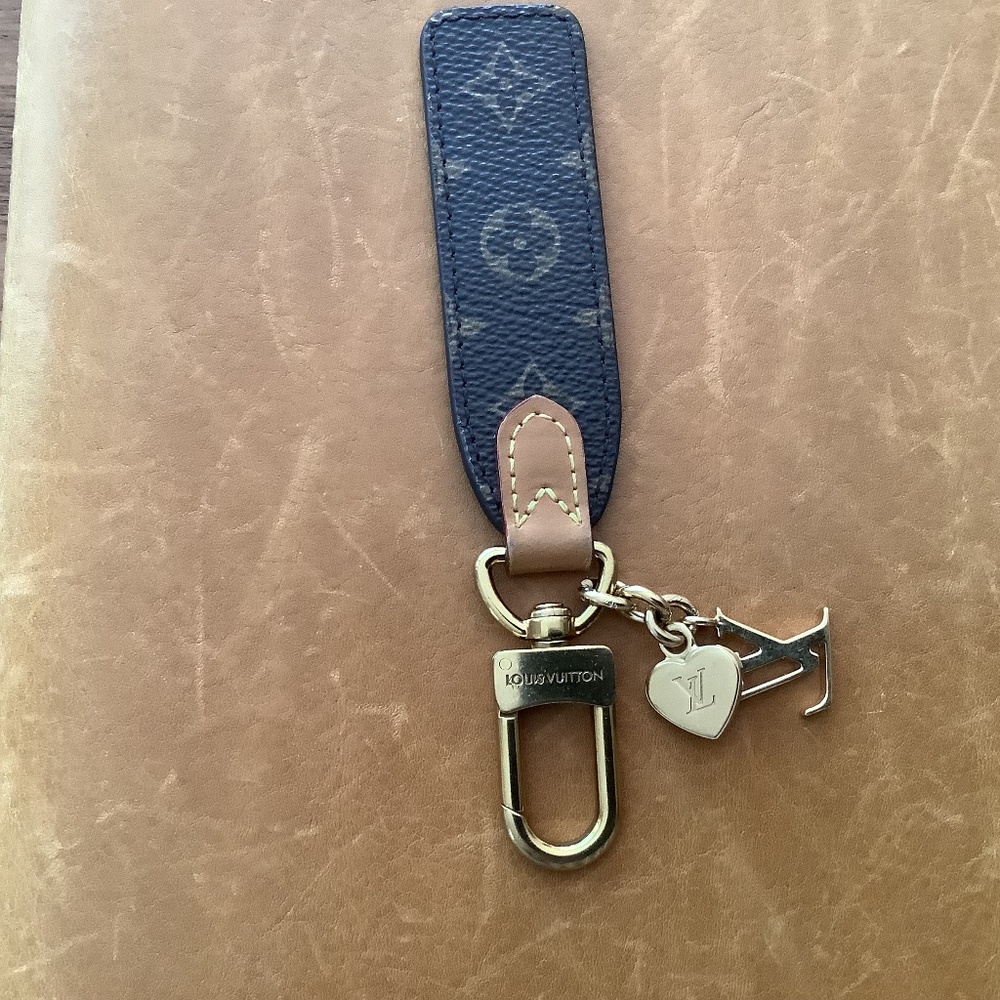 Louis Vuitton LV Cherished Tab Key Holder